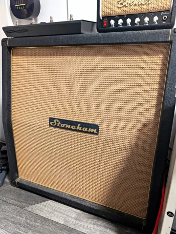 Stoneham Oversized 2x12 Celestion Neo Creamback китарен кабинет hand built in En